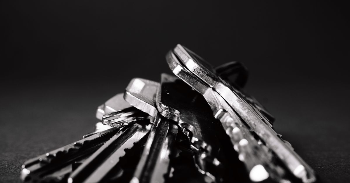 door security hardware — Glen Burnie Pro Locksmith