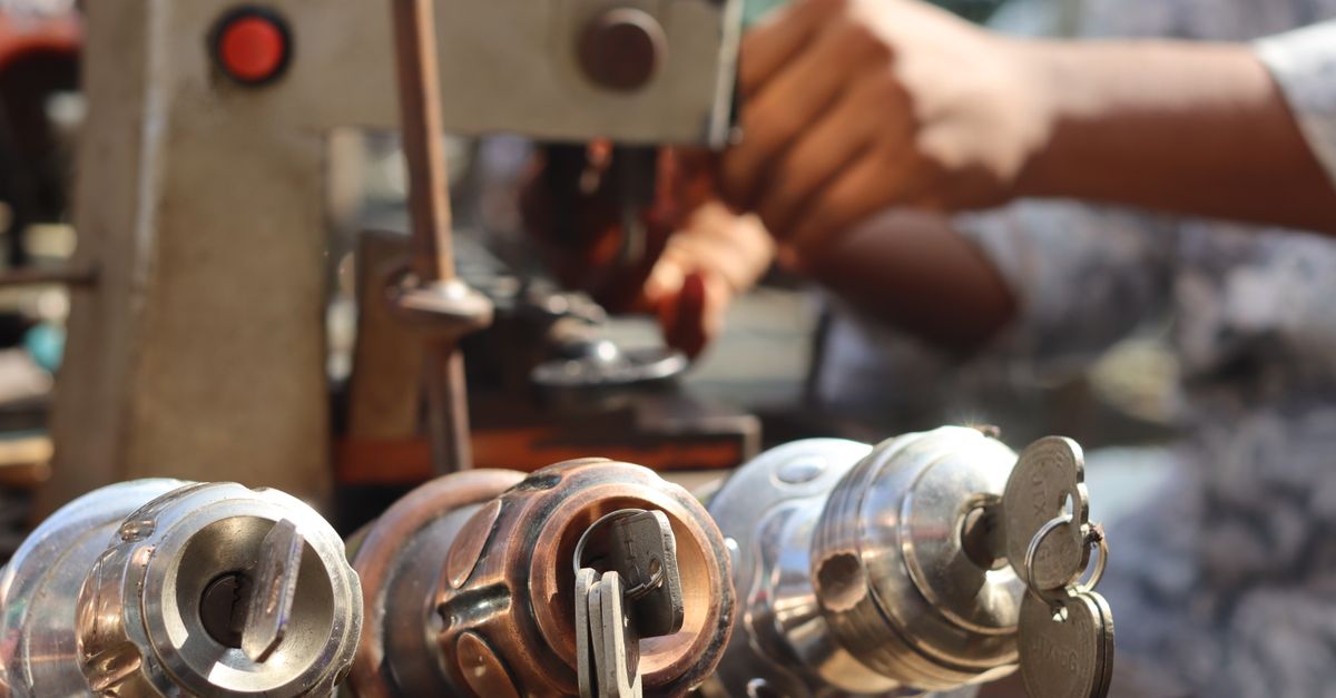 How to Find Locksmith Help Quickly When You Are Locked Out — and What to Expect — Glen Burnie Pro Locksmith